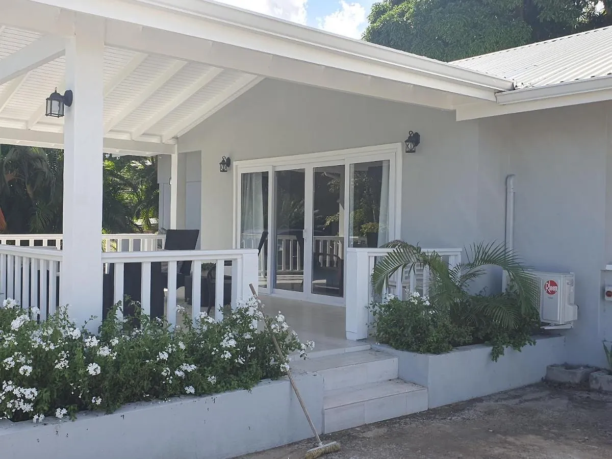 The Lane Rodney Bay 1 Bedroom Rate - Newly Renovated & Tastefully Furnished 3 Bedroom House Home Holiday home