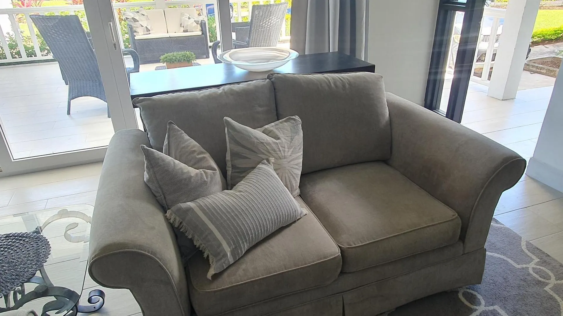 Holiday home The Lane Rodney Bay 1 Bedroom Rate - Newly Renovated & Tastefully Furnished 3 Bedroom House Home Saint Lucia